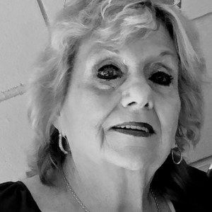 Meet your Posher, Annette